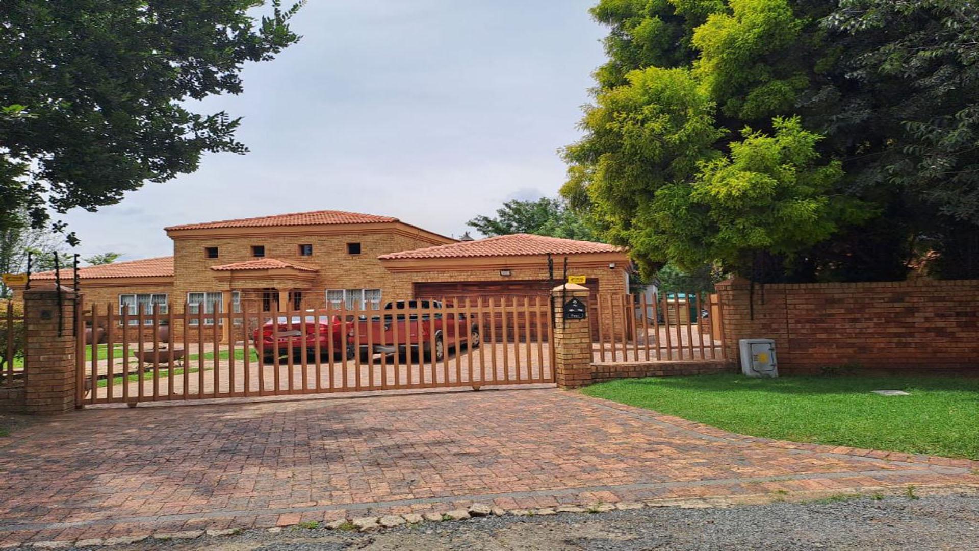 Front View of property in Vanderbijlpark