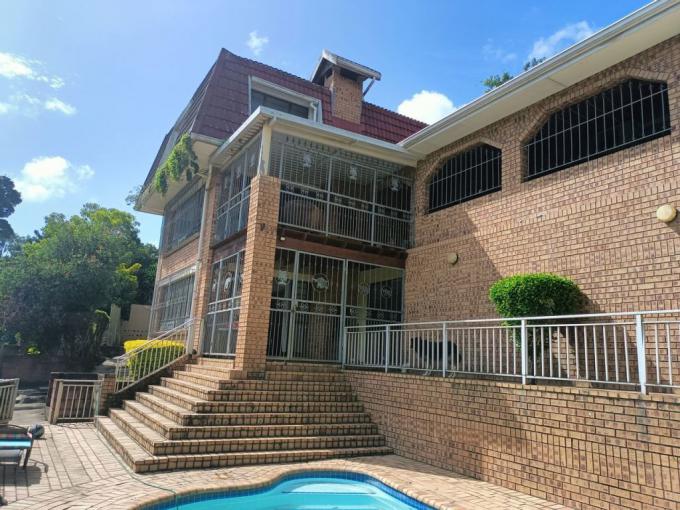 5 Bedroom House for Sale For Sale in Amanzimtoti  - MR625167