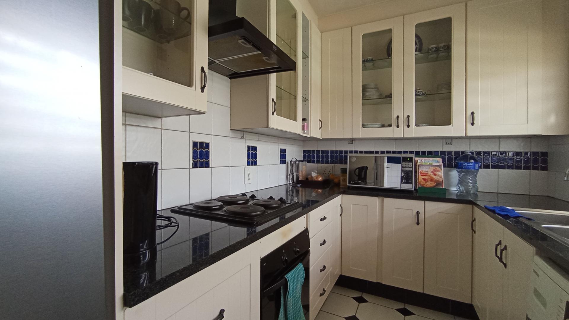 Kitchen - 8 square meters of property in Dunsevern