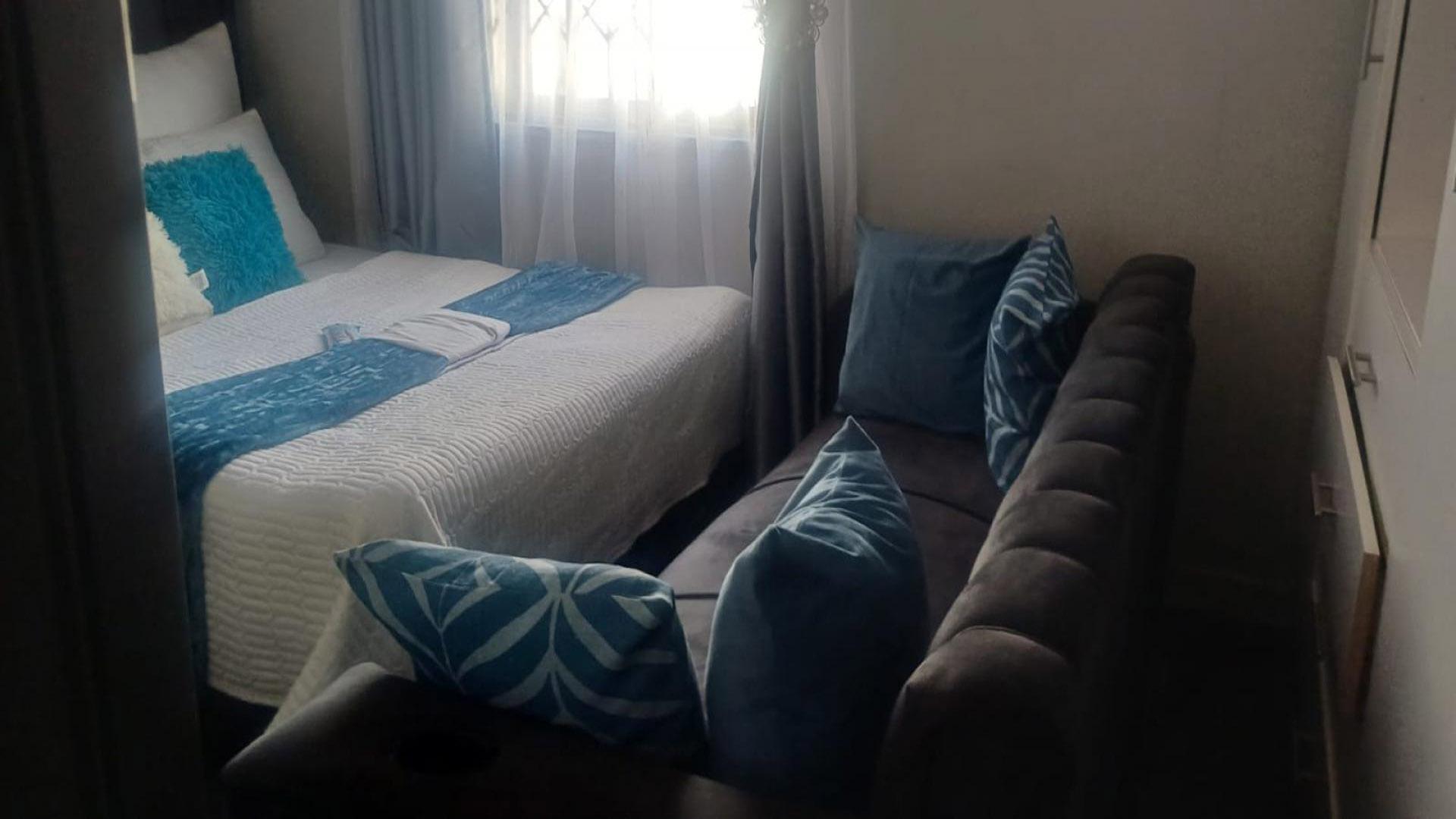 Bed Room 1 of property in South Hills