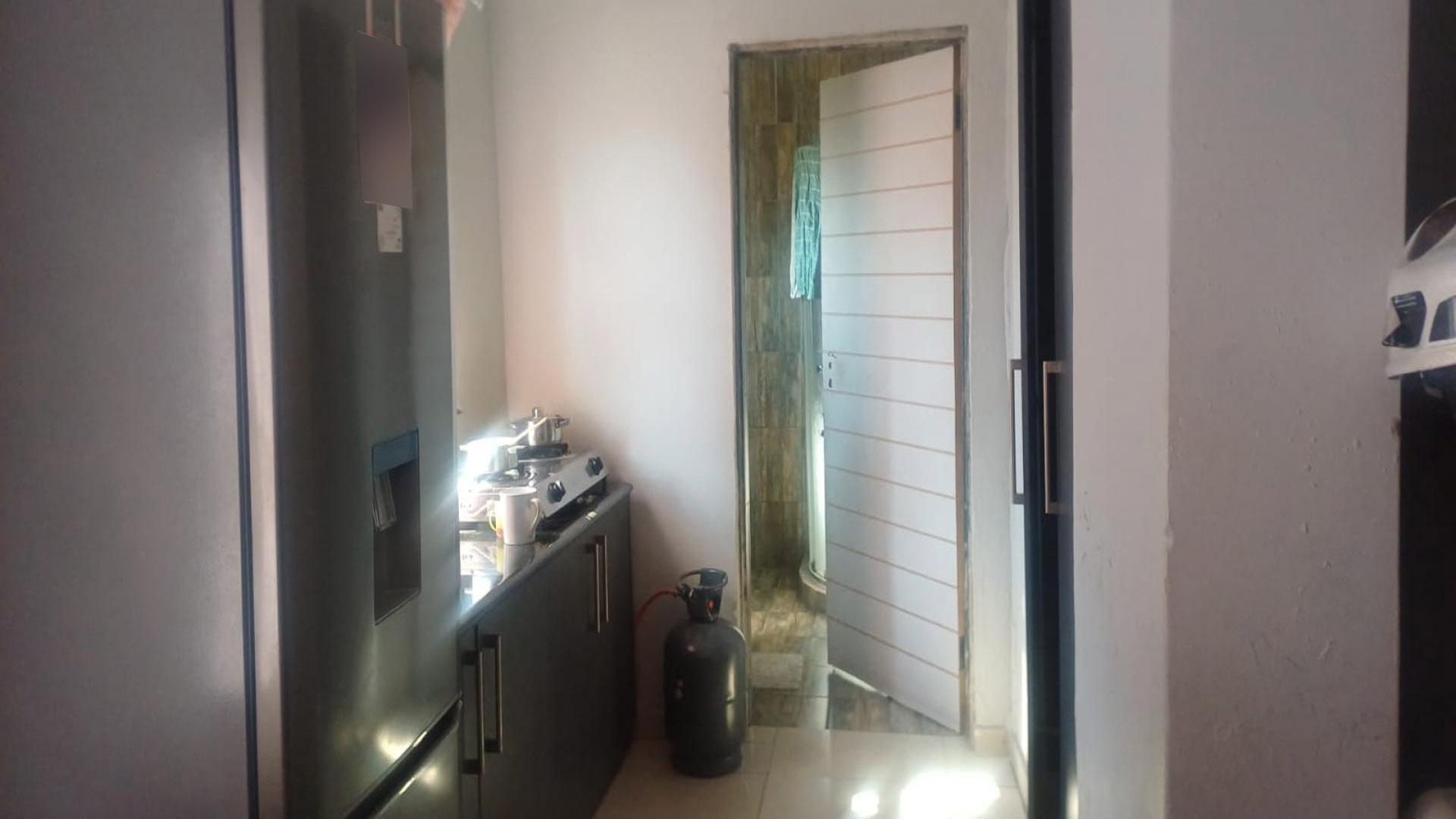 Kitchen of property in South Hills