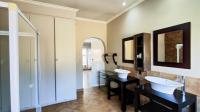 Main Bathroom - 16 square meters of property in Terenure