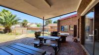 Patio - 43 square meters of property in Terenure