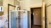 Bathroom 1 - 6 square meters of property in Vanderbijlpark