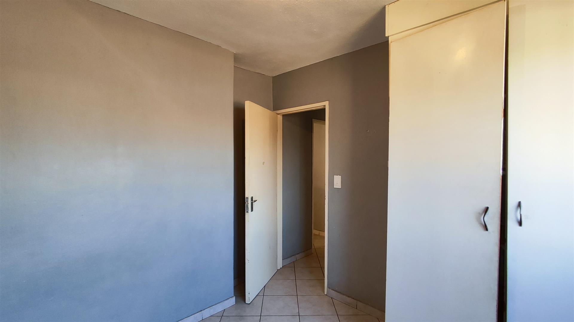 Bed Room 2 - 9 square meters of property in Rensburg