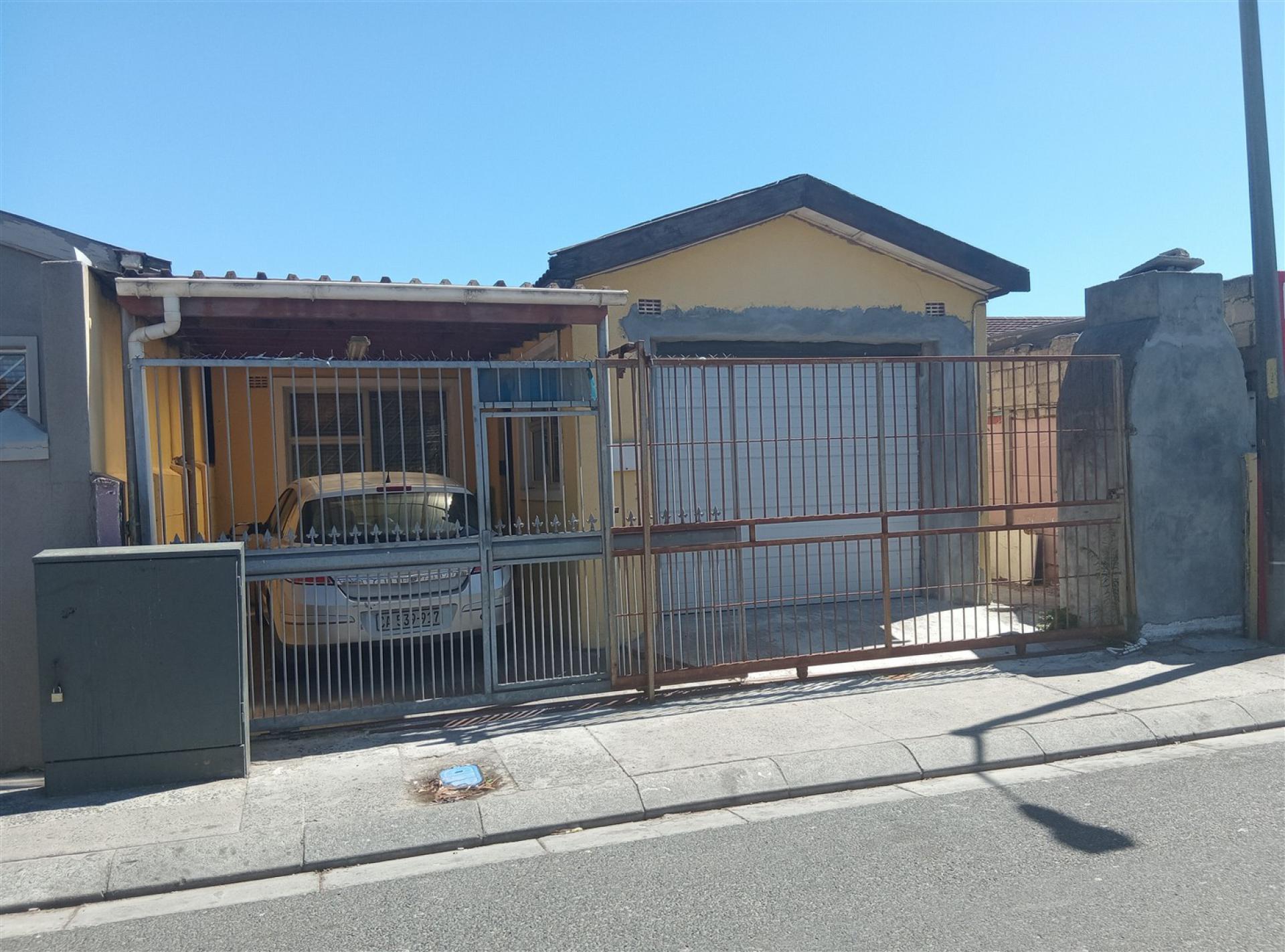 Front View of property in Mitchells Plain