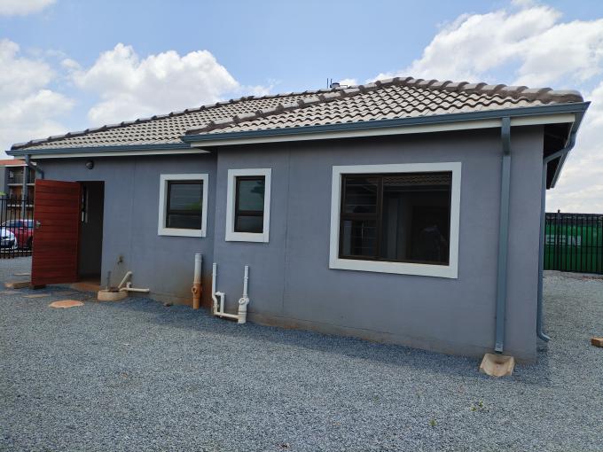 2 Bedroom House for Sale For Sale in Ga-Rankuwa - MR625465