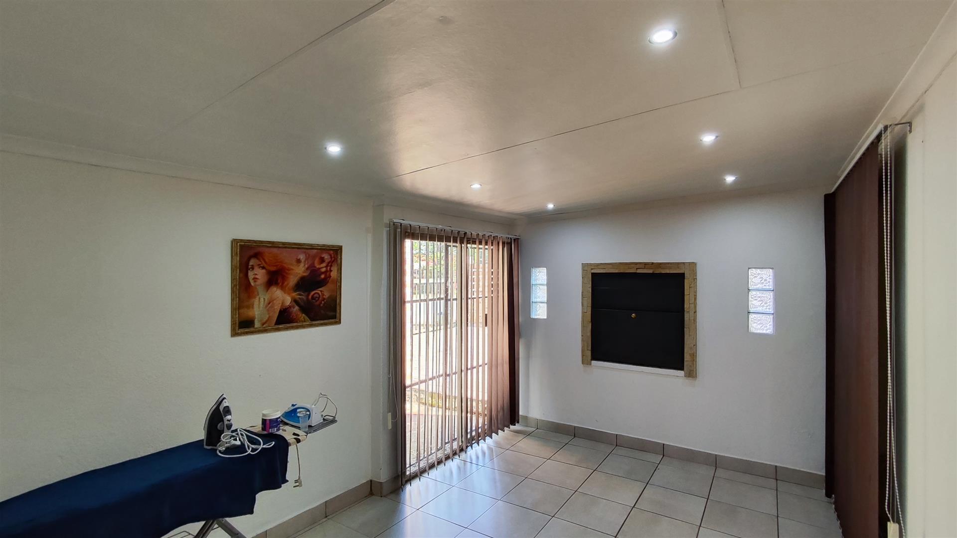 Entertainment - 18 square meters of property in Visagiepark