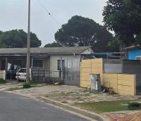 Front View of property in Silvertown