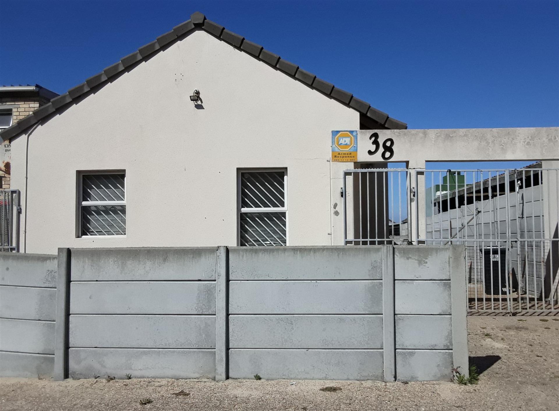 Front View of property in Schaapkraal