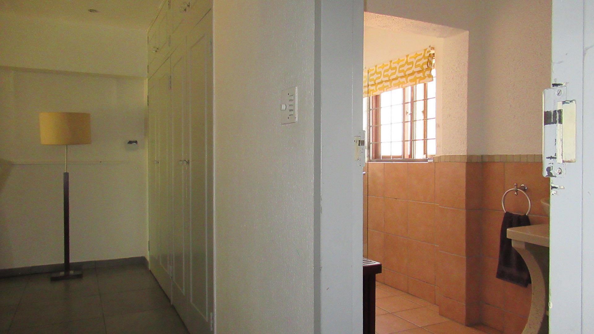 Main Bedroom - 30 square meters of property in President Ridge