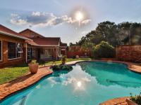  of property in Glenvista