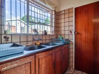  of property in Glenvista