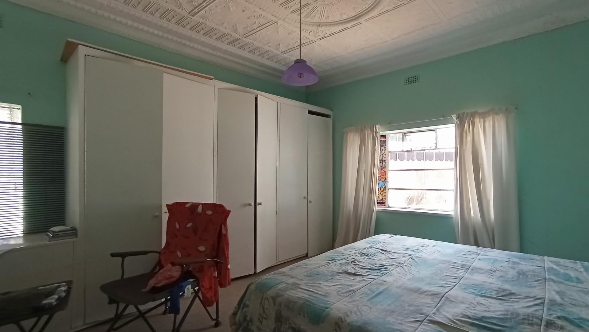 Bed Room 4 - 20 square meters of property in Highlands North