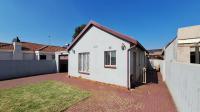 Front View of property in Vosloorus