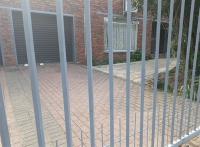 Front View of property in Suidrand