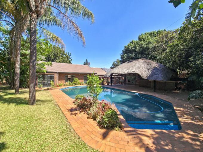 4 Bedroom House for Sale For Sale in Waterkloof Ridge - MR625730