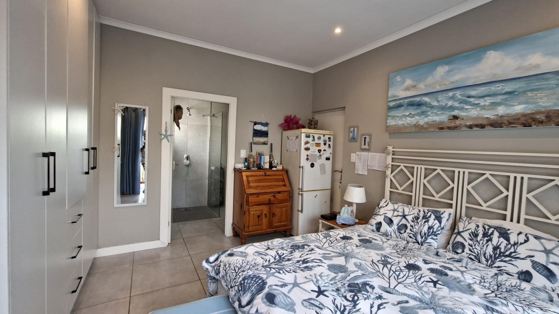 Bed Room 4 of property in Palm Lakes Family Estate