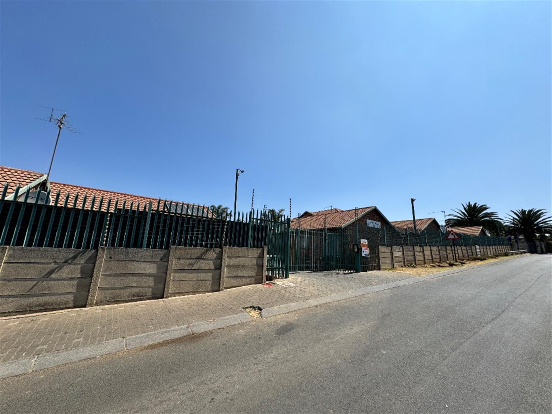 Front View of property in Birchleigh