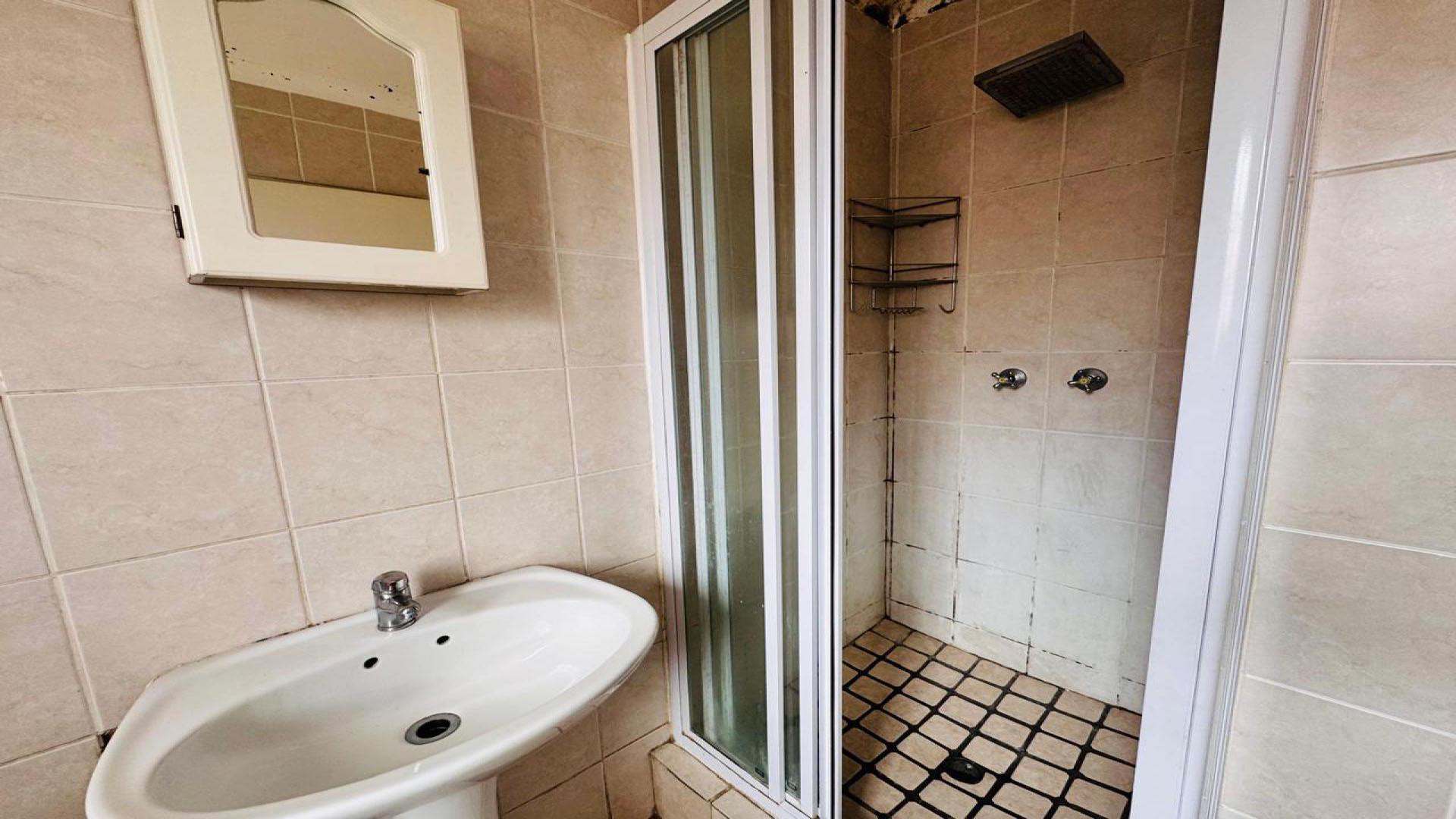 Bathroom 2 of property in Annlin