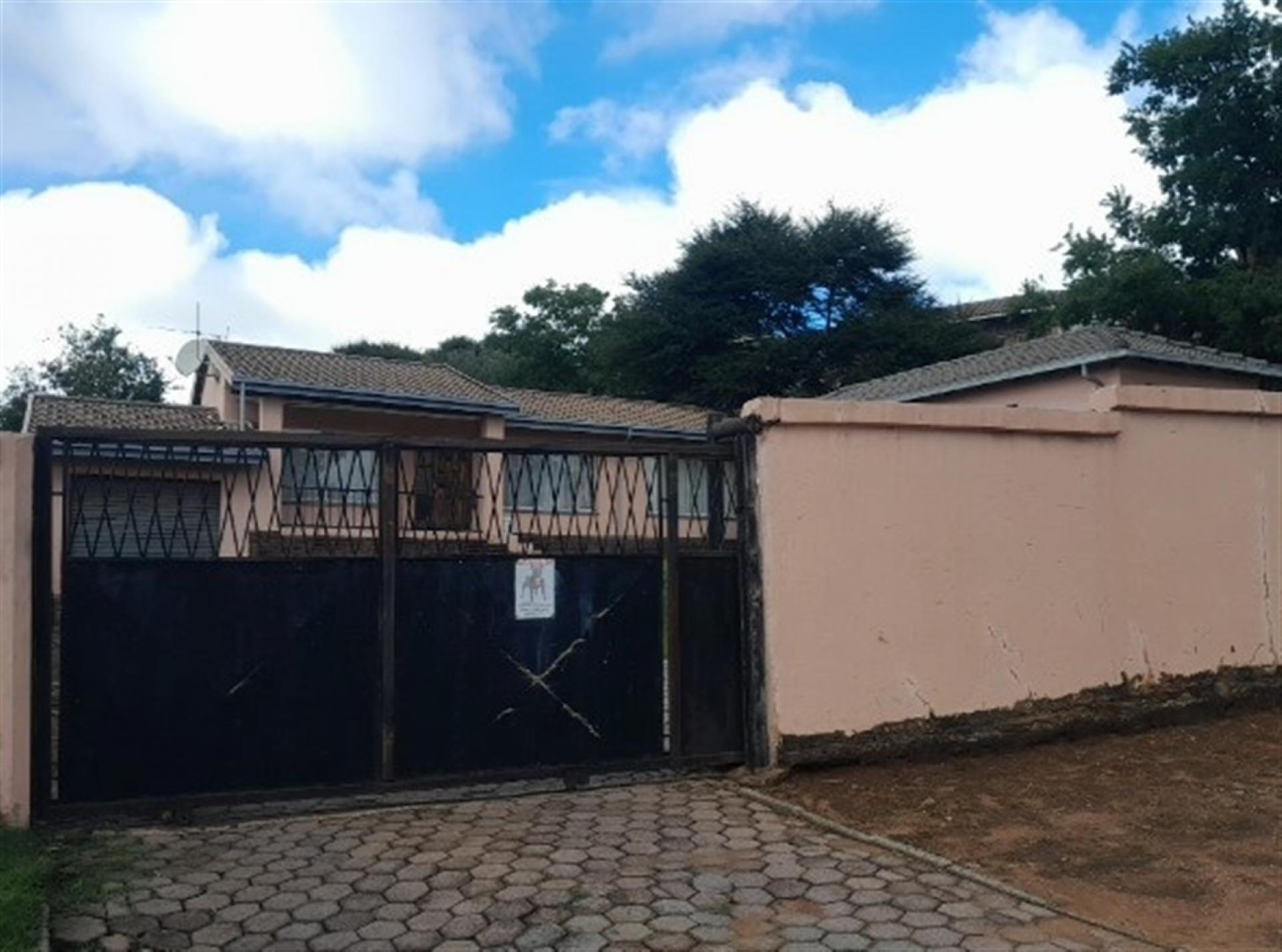 Front View of property in Roodepoort