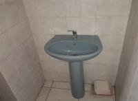 Bathroom 1 of property in Roodepoort