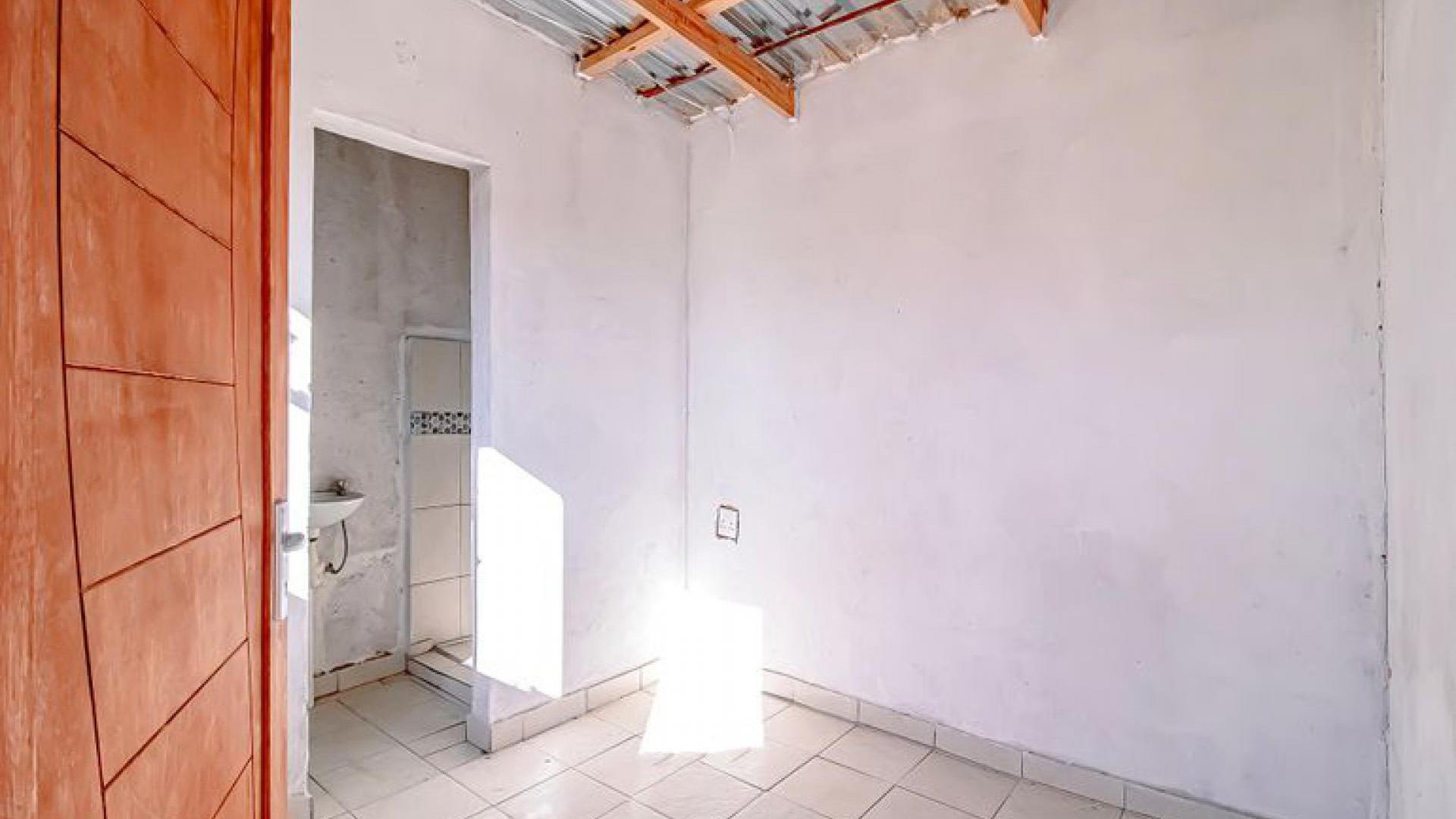 Bed Room 5+ of property in Soshanguve