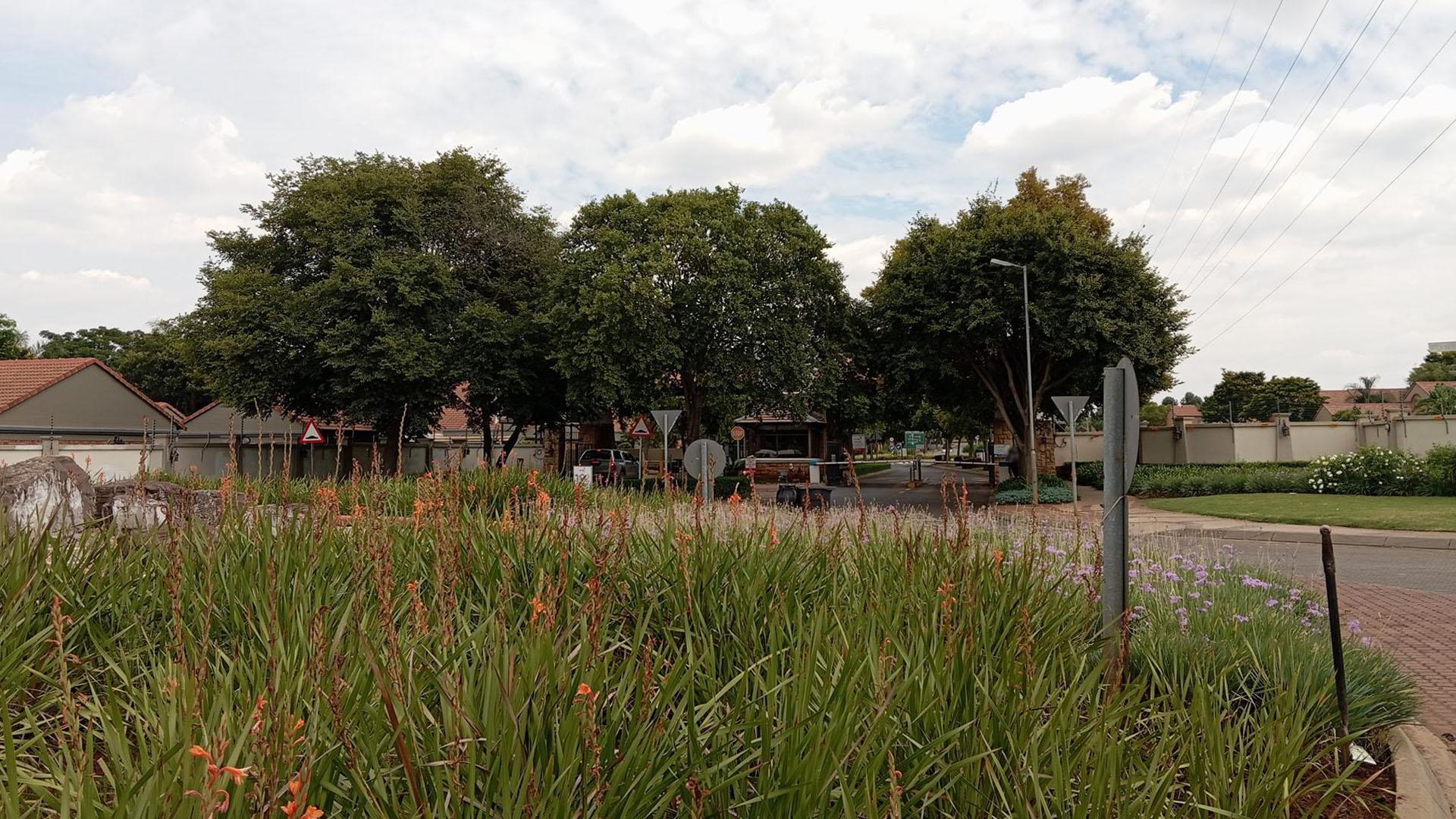 Front View of property in Highveld