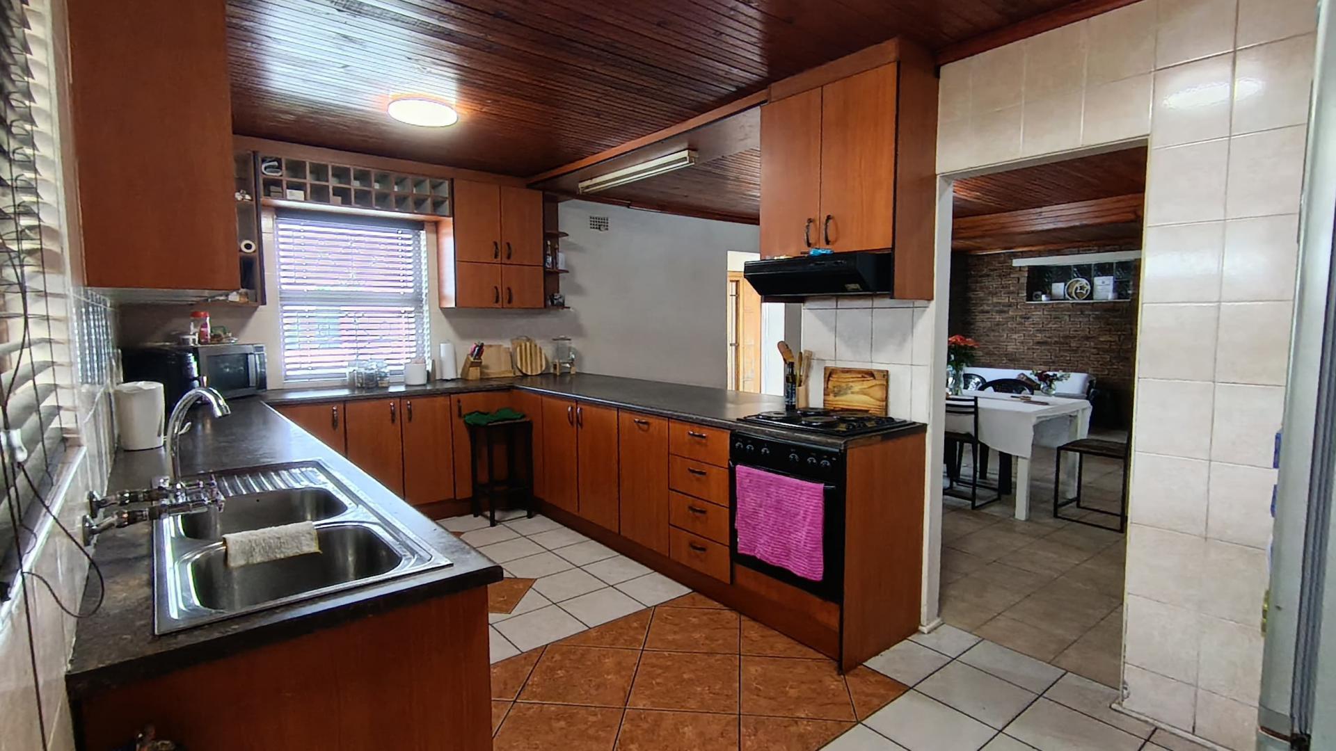 Kitchen of property in Belgravia