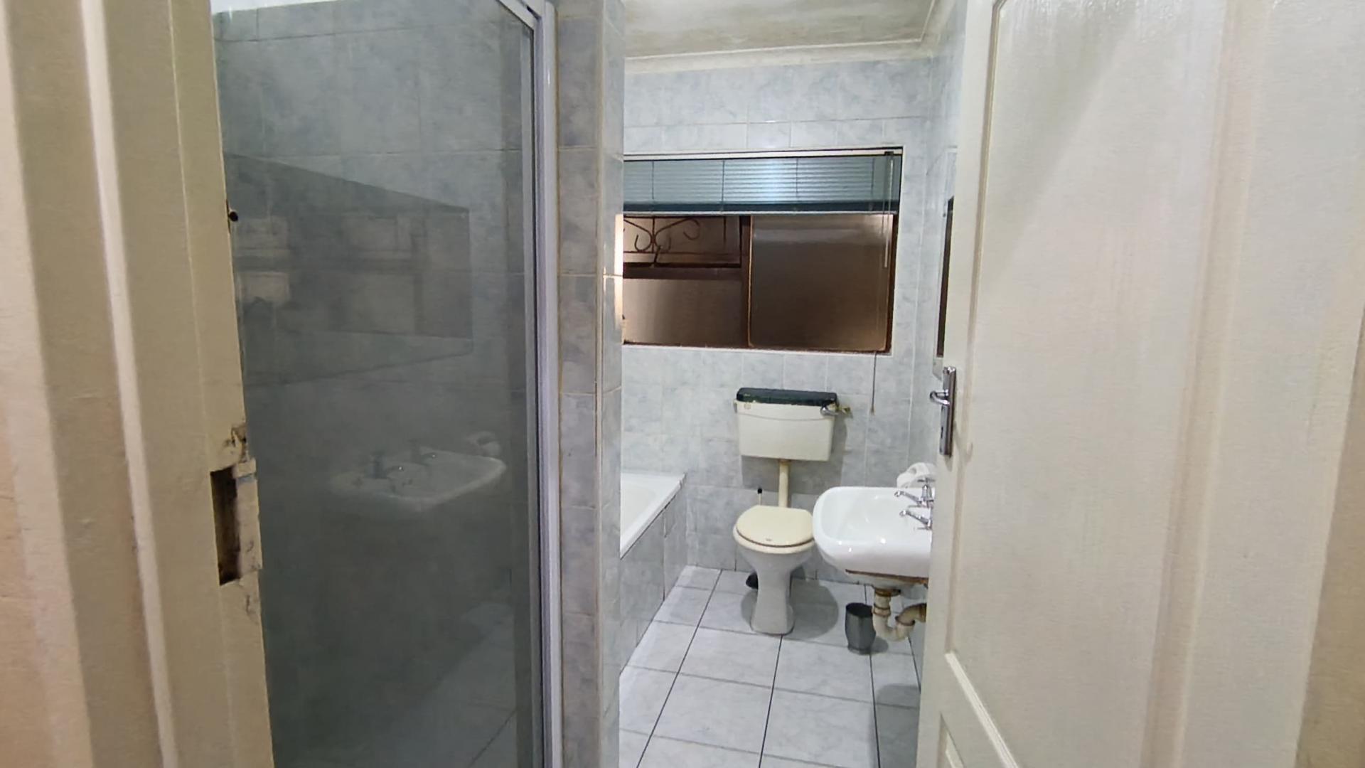 Bathroom 2 of property in Belgravia