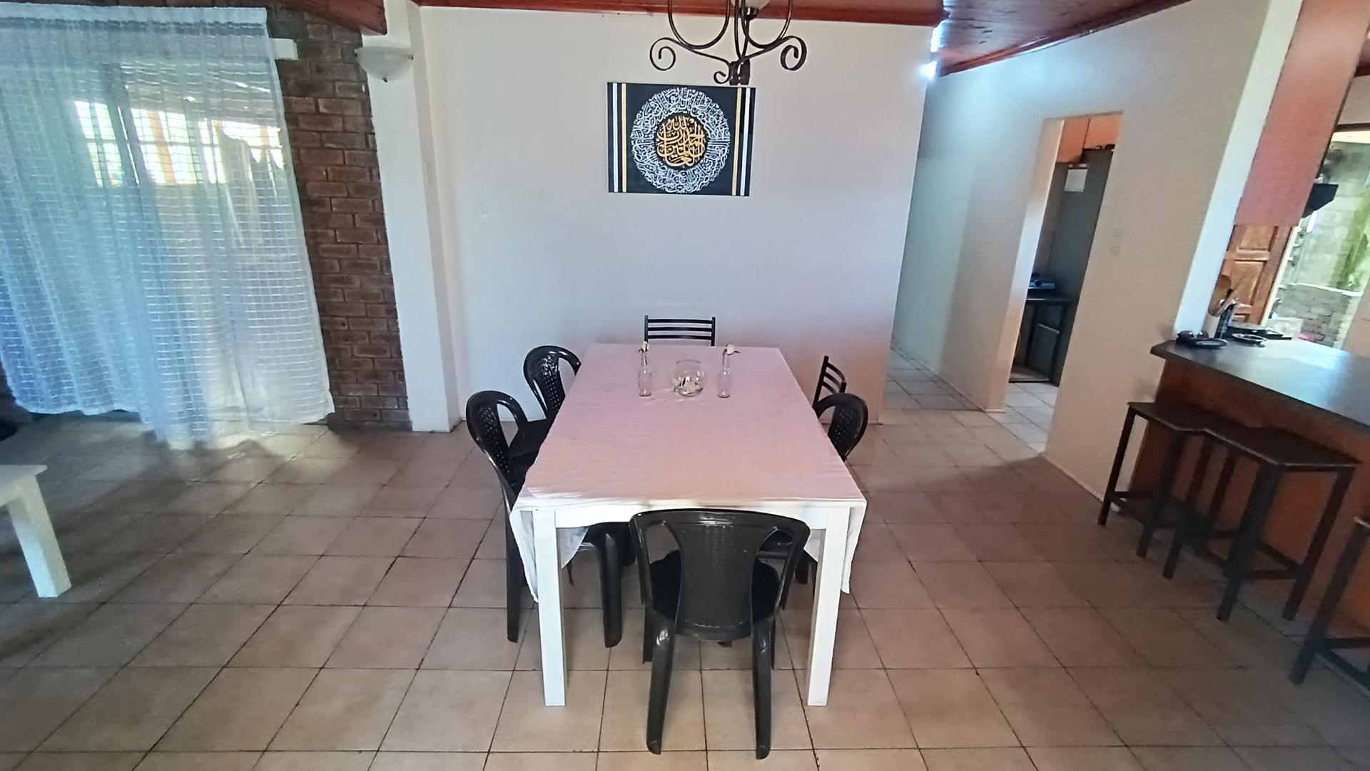 Dining Room - 17 square meters of property in Belgravia