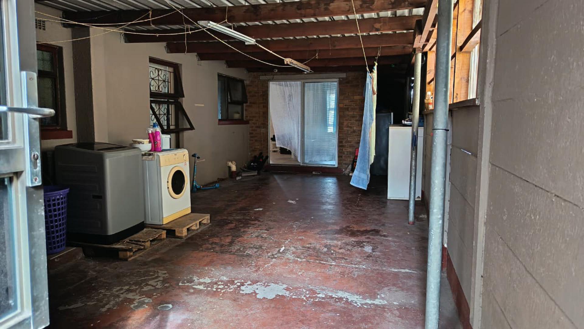 Carport  of property in Belgravia
