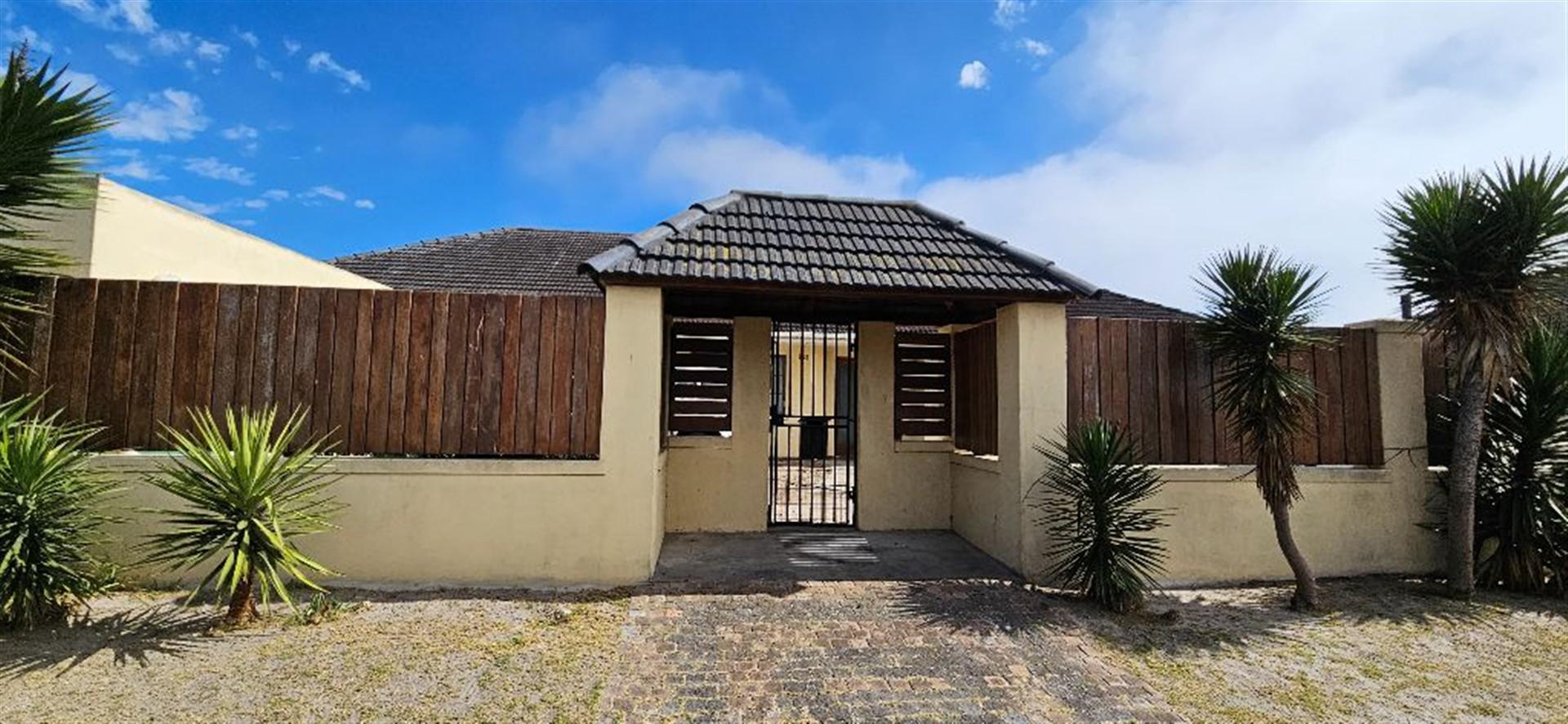 Front View of property in Grassy Park