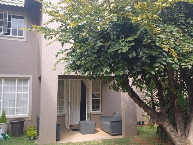 2 Bedroom Simplex for Sale For Sale in Bassonia Rock - MR625984