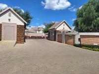 3 Bedroom 2 Bathroom Freehold Residence for Sale for sale in Willow Park Manor