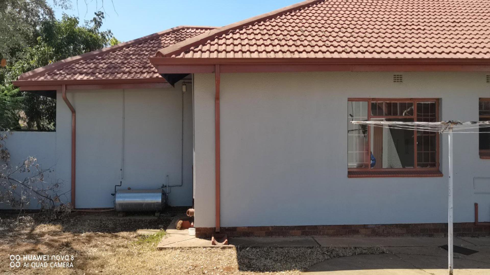 Backyard of property in Onverwacht