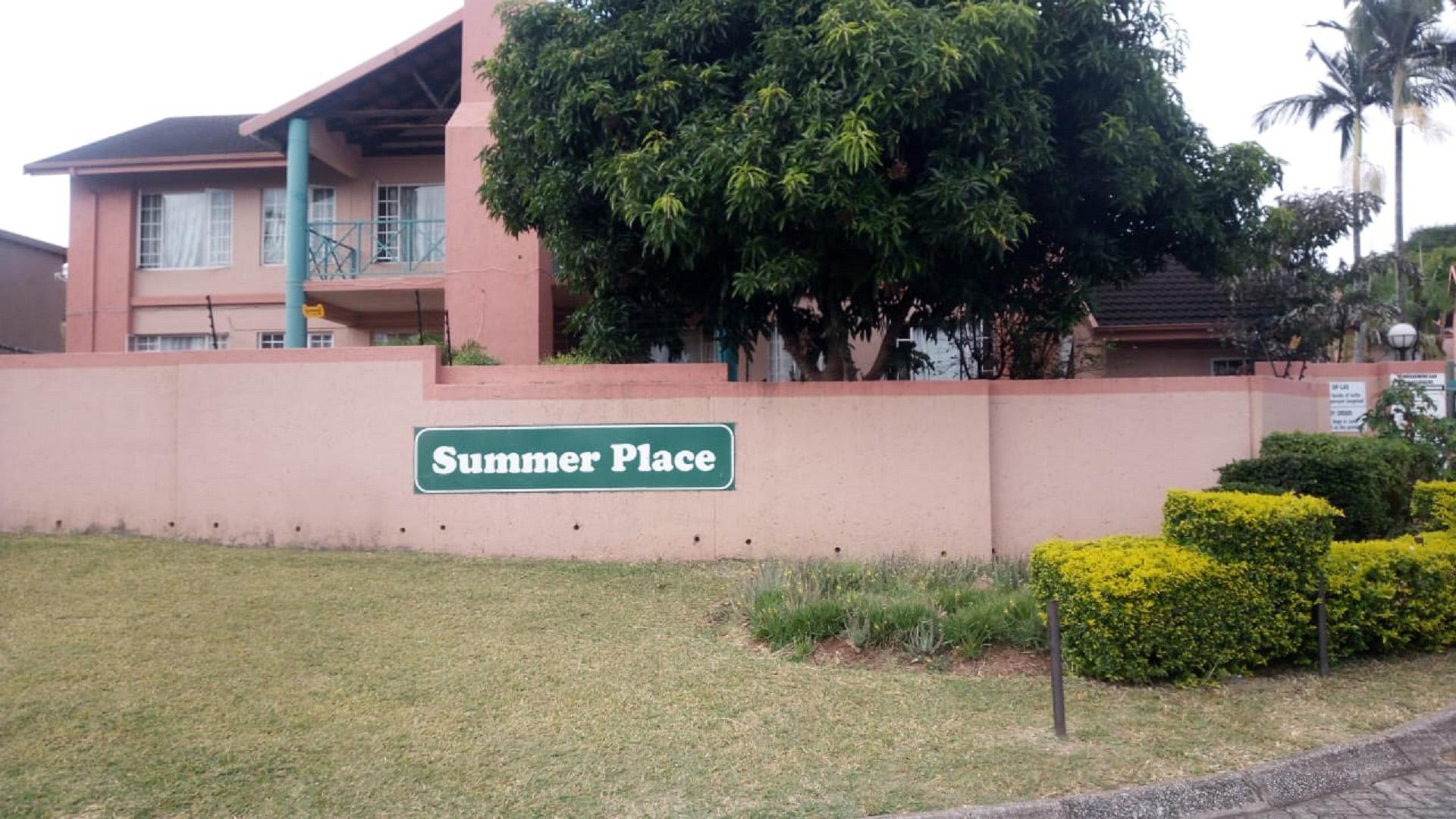 Front View of property in West Acres