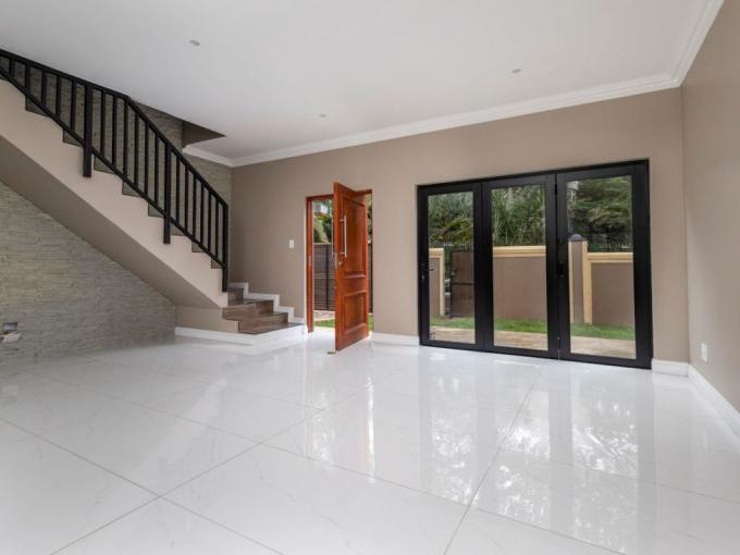 5 Bedroom Duplex for Sale For Sale in Glenwood - DBN - MR626086