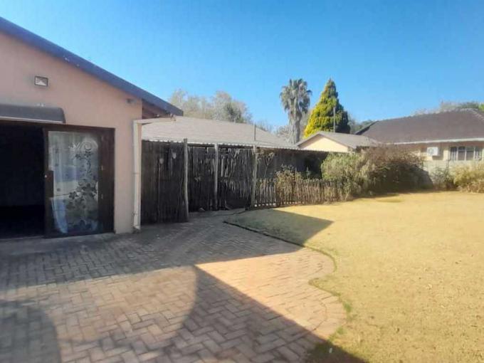 4 Bedroom House for Sale For Sale in Wilkoppies - MR626099