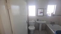 Bathroom 1 of property in Meredale