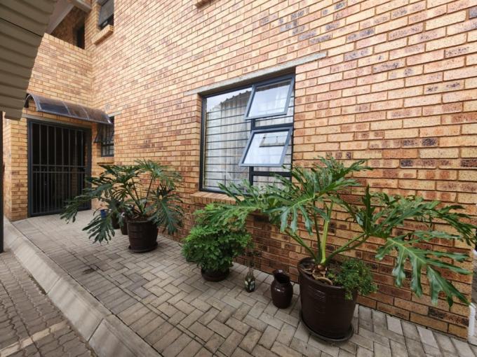 3 Bedroom Apartment for Sale For Sale in Alberton - MR626314