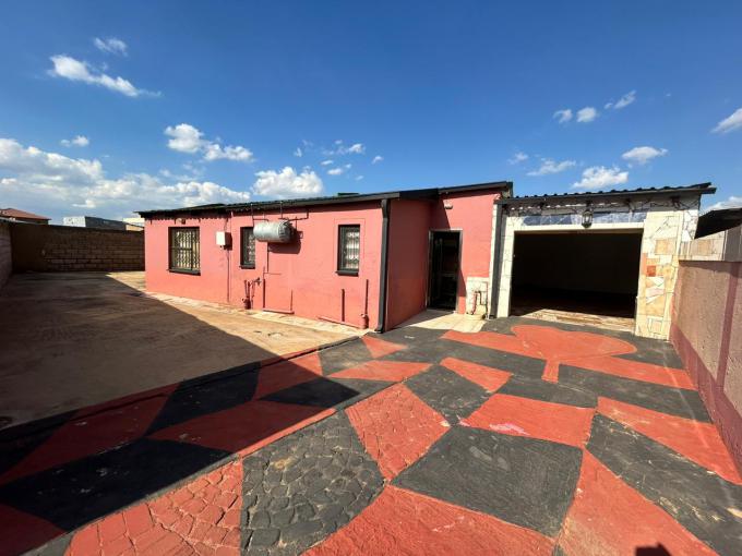 3 Bedroom House for Sale For Sale in Glen Ridge (Gauteng - West) - MR626421