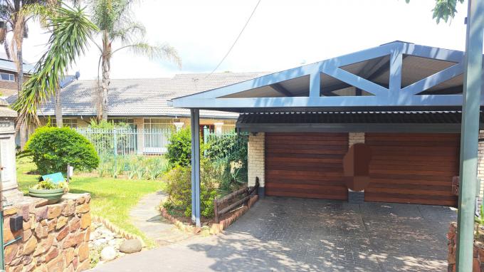 3 Bedroom Freehold Residence for Sale For Sale in Waterkloof Ridge - MR626477