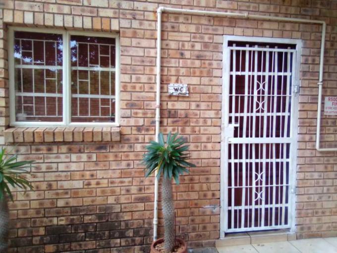 2 Bedroom Apartment for Sale For Sale in Rustenburg - MR626527