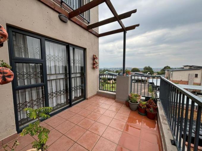 2 Bedroom Apartment for Sale For Sale in Bergbron - MR626542