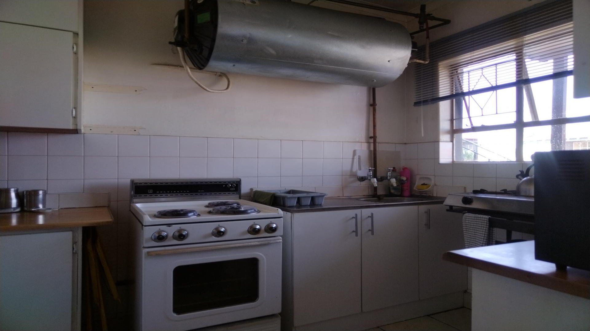 Kitchen - 8 square meters of property in Horison View