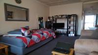 Lounges - 20 square meters of property in Horison View