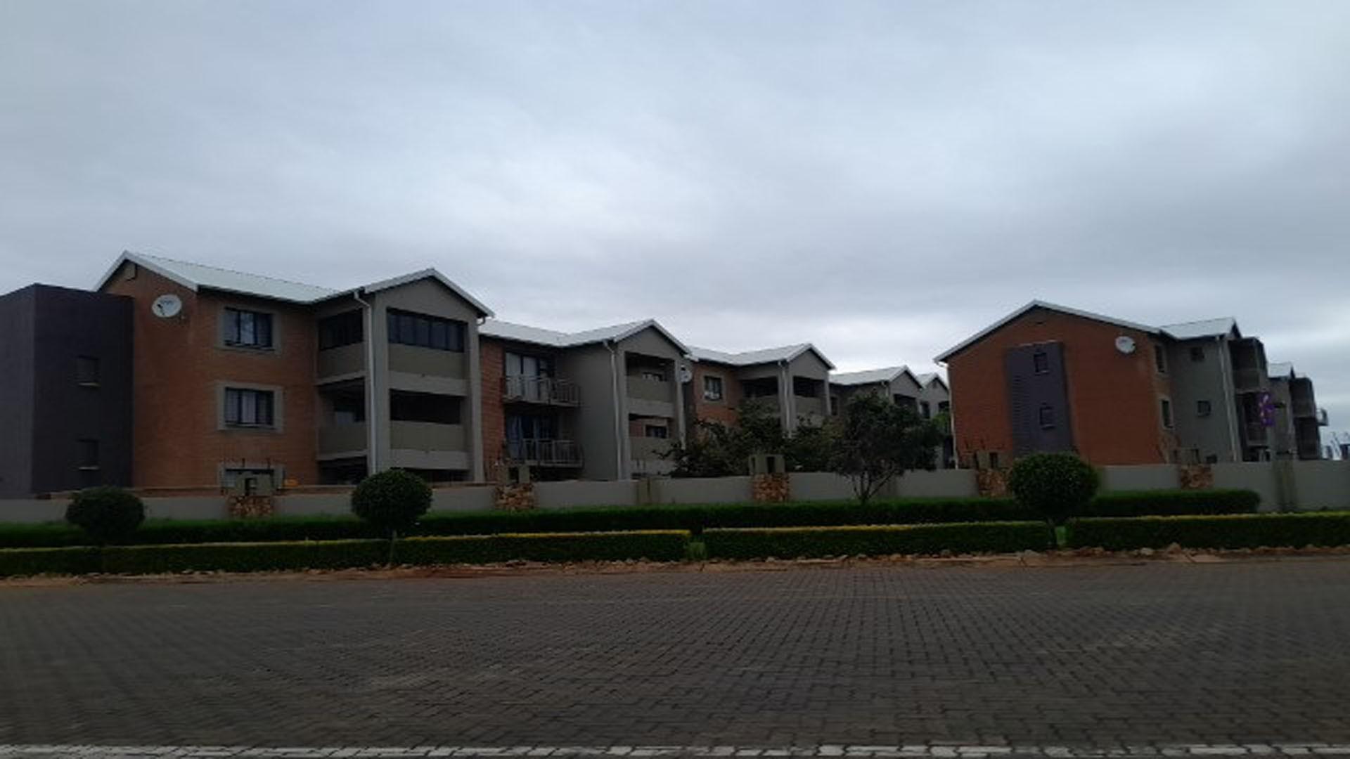 Front View of property in Kameeldrift