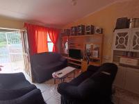 Lounges of property in King Williams Town