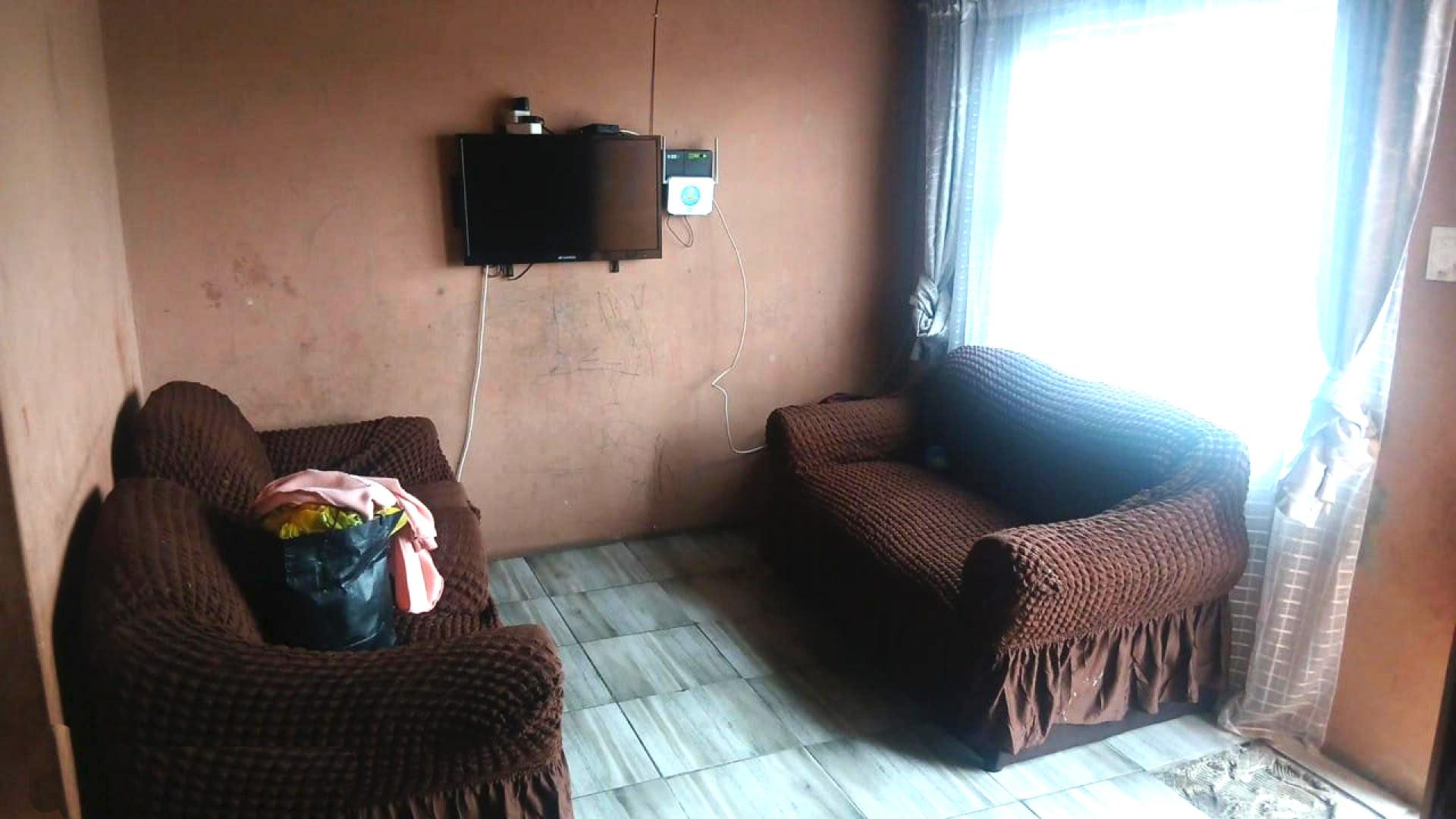 Lounges of property in Ibhayi (Zwide)